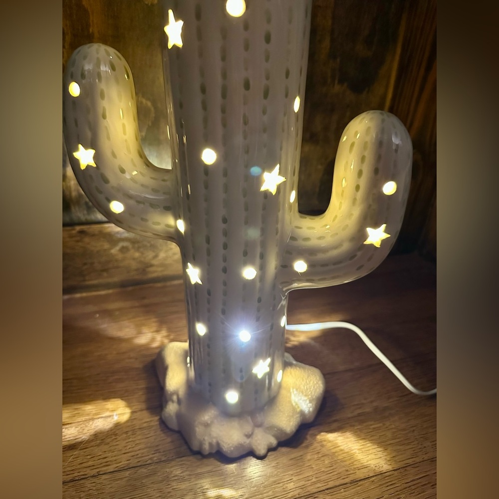 15” Light-Up Corded Ceramic Cactus Lamp in Cream/Sage Green - Picture 7 of 15